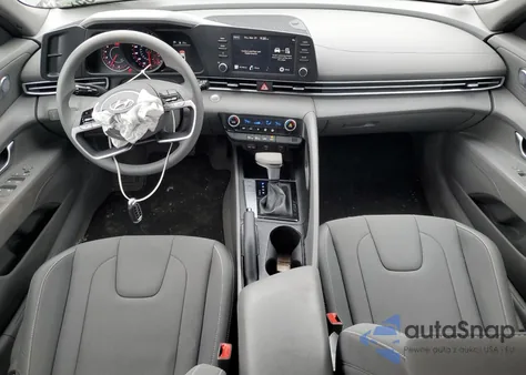 2023 Hyundai Elantra Sel z USA, uszkodzony, nr VIN KMHLM4AG2PU581603